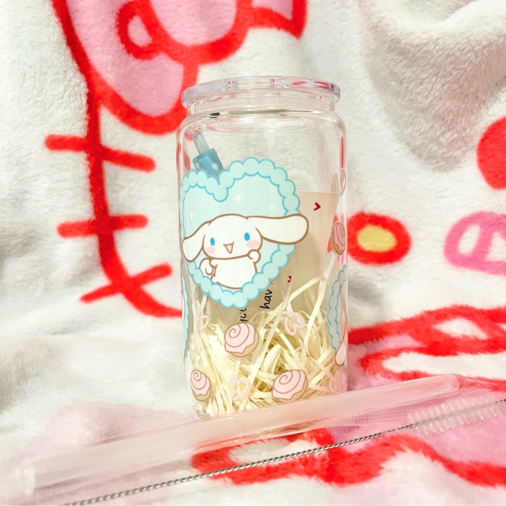 Sanrio Cinnamon Roll Glass Cup with Goodies